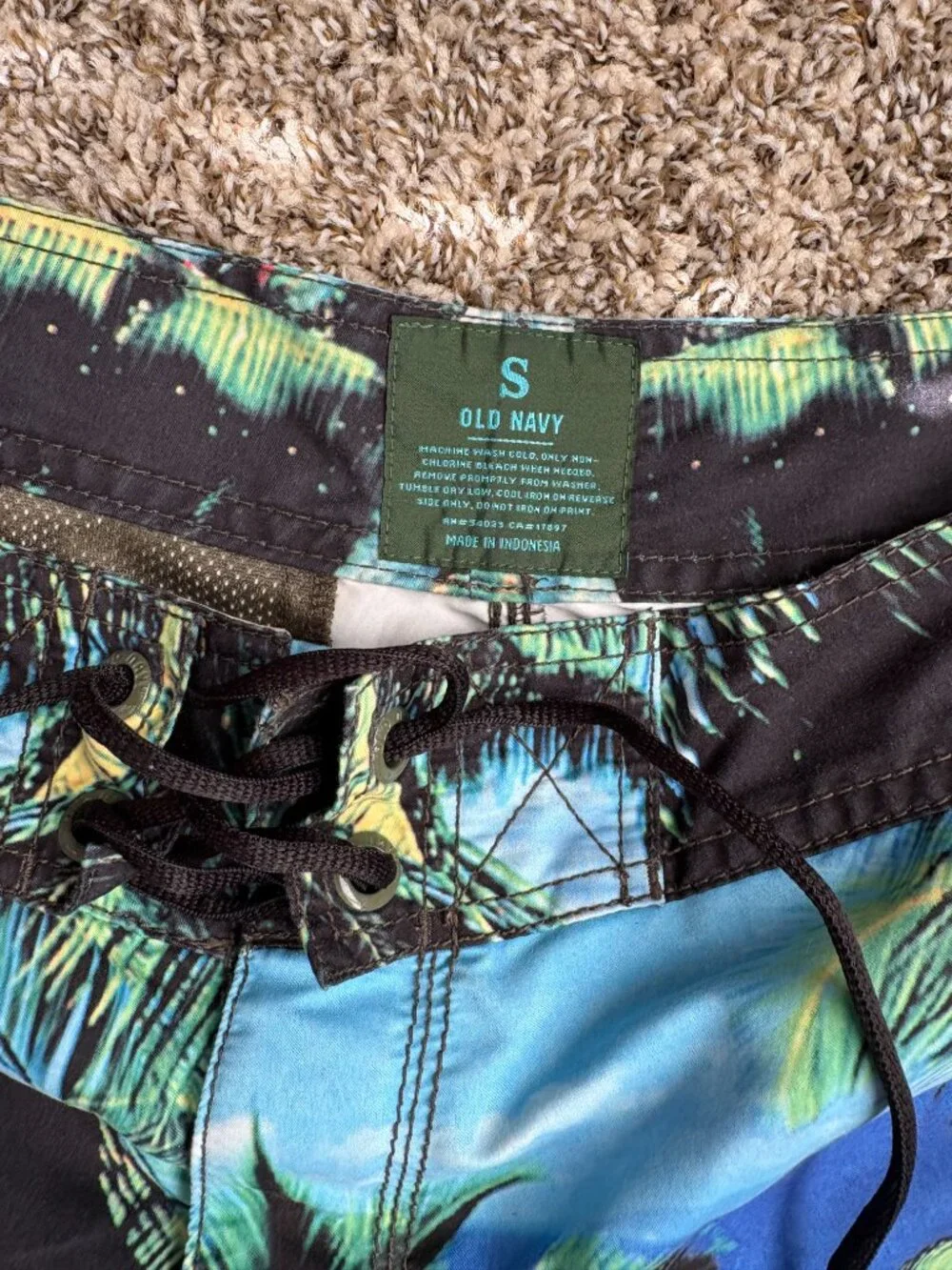 Old Navy Tropical Palm Print Swim Trunks Men's Size Small